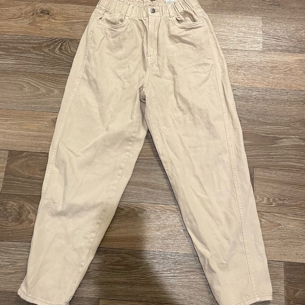 Khaki pants
